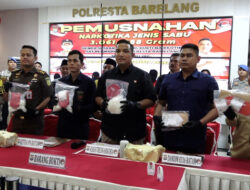 Polresta Barelang musnahkan 3 kilogram sabu dan tangkap 7 tersangka