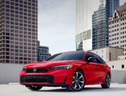 Honda Civic 2025 dapatkan opsi hybrid dan gaya lebih sporty