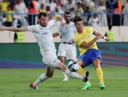 Cristiano Ronaldo Top Skor Liga Arab, Al-Nassr Pecundangi Al-Akhdoud