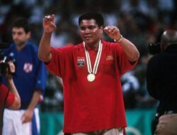 14 Momen Olimpiade Paling Bersejarah, Salah Satunya Api Muhammad Ali